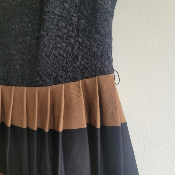 Eva Franco, Fit and Flare Dress, Lace and Scuba Stripe, Black and Brown, Size 6 - Picture 2 of 7